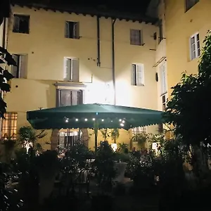 Bed & Breakfast Al Cardinale &, Lucca