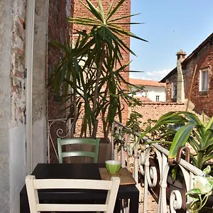 Alojamento de Acomodação e Pequeno-almoço Anfiteatro, Lucca