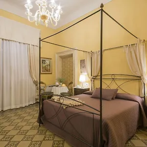 2* Nocleg ze śniadaniem La Boheme